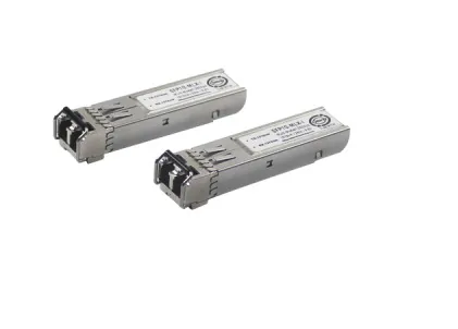 Duas fontes de alimentação industriais modernas para automação.