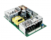 Placa de circuito eletrônico para automação industrial, componentes eletrônicos e software de controle industrial.